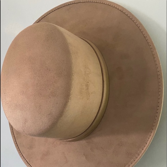 Accessories - Melissa Cordobés  Vegan Suede  wide Brim Hat